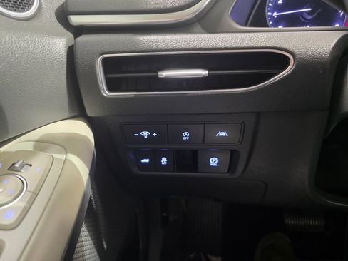 Used 2023 Hyundai Sonata SE FWD image 16