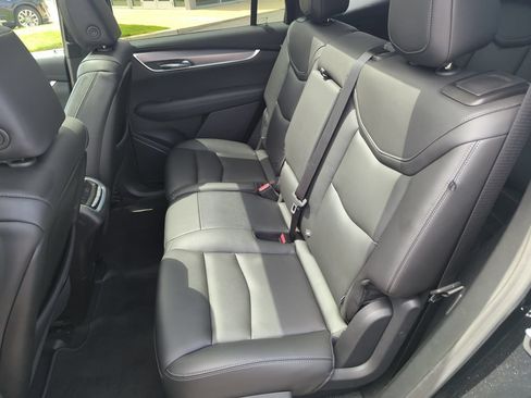 Used 2023 Cadillac XT6 Luxury FWD image 29