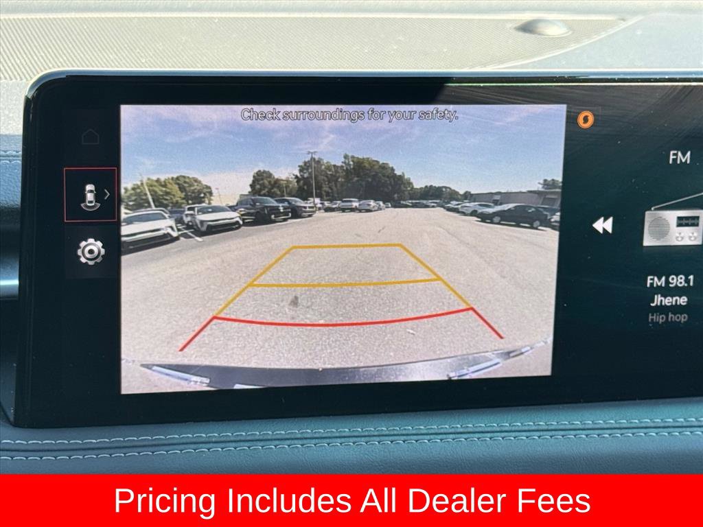 Used 2022 Genesis G70 2.0T RWD image 24