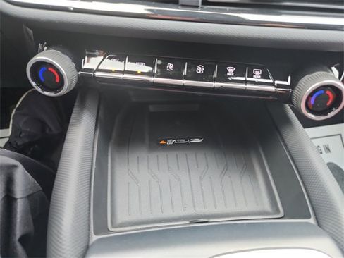 New 2026 Chevrolet Equinox EV RS image 30