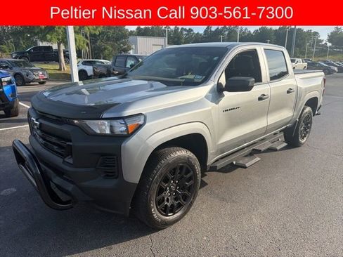 Used 2025 Chevrolet Colorado W/T w/ WT Custom Package RWD image 6