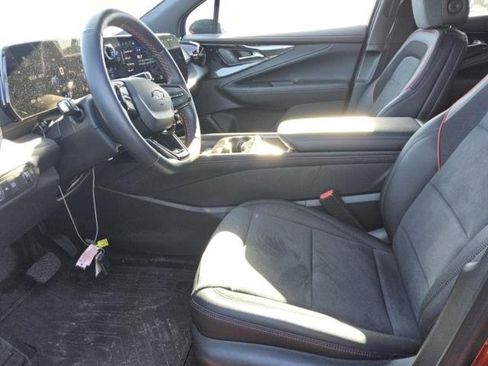 Used 2025 Chevrolet Blazer EV RS image 3