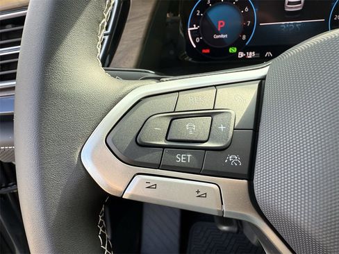 New 2026 Volkswagen Atlas SE image 16