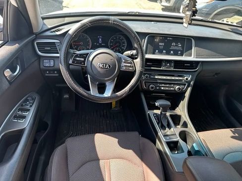 Used 2020 Kia Optima LX FWD image 10