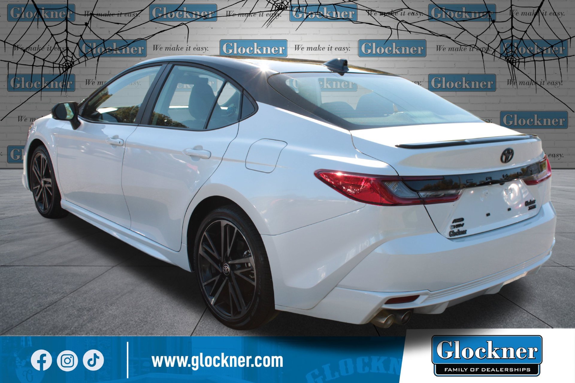 Used 2026 Toyota Camry XSE AWD/4WD image 8