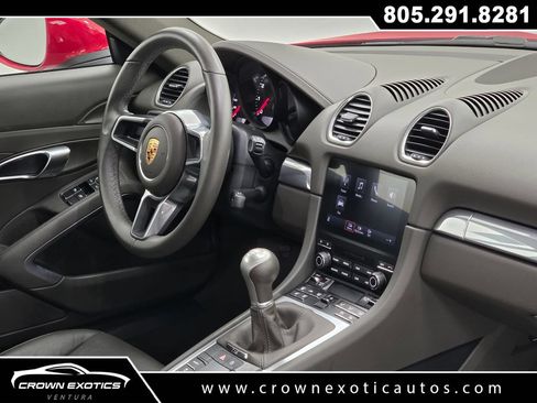 Used 2024 Porsche 718 Cayman RWD image 14