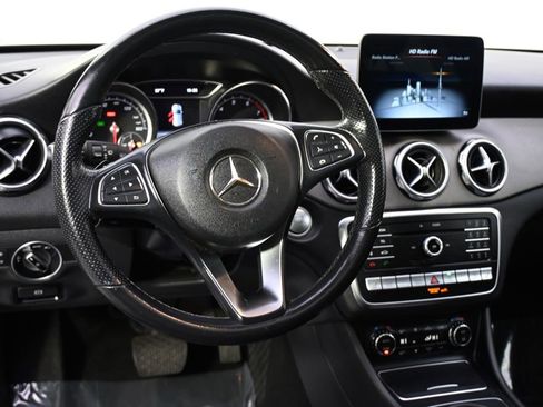 Used 2019 Mercedes-Benz GLA 250 GLA 250 image 6