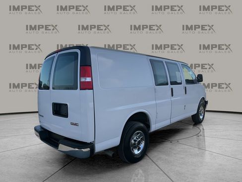 Used 2023 GMC Savana 2500 image 5