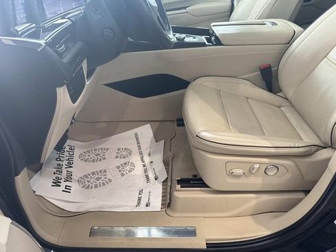 Certified 2024 Cadillac Escalade Premium Luxury w/ LPO, Floor Liner Package AWD/4WD image 17
