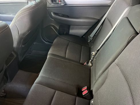 Used 2016 Subaru Outback 2.5i Premium AWD/4WD image 5