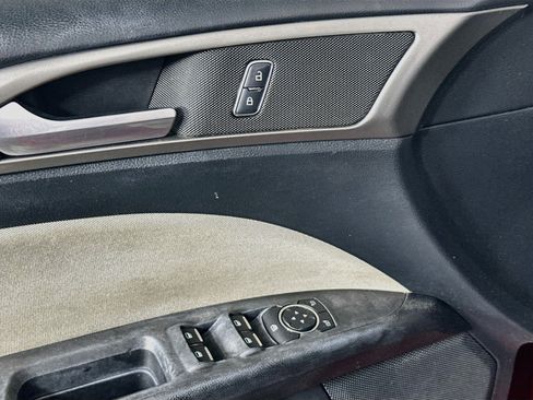 Used 2017 Ford Fusion S FWD image 15