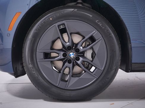 New 2026 BMW iX xDrive45 image 2