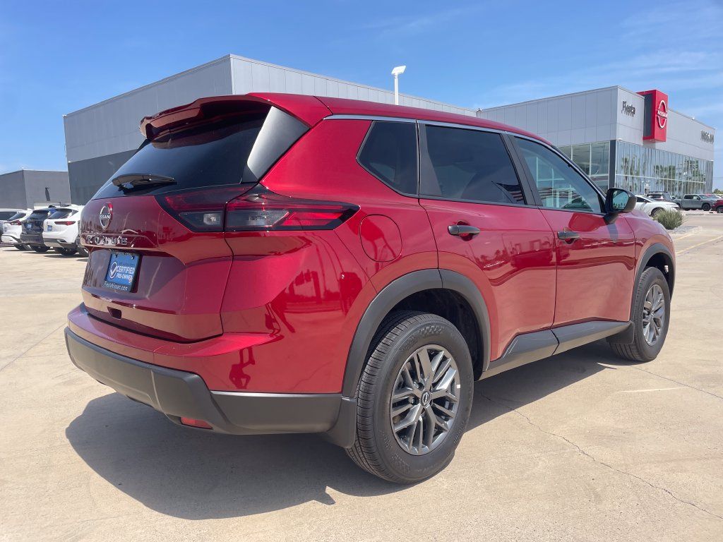 Certified 2026 Nissan Rogue S FWD image 5