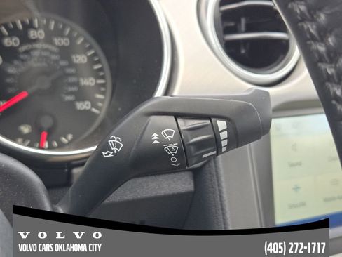 Used 2022 Ford Mustang Premium image 21