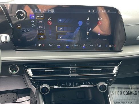 New 2026 Chevrolet Traverse LT w/ Midnight/Sport Edition image 24