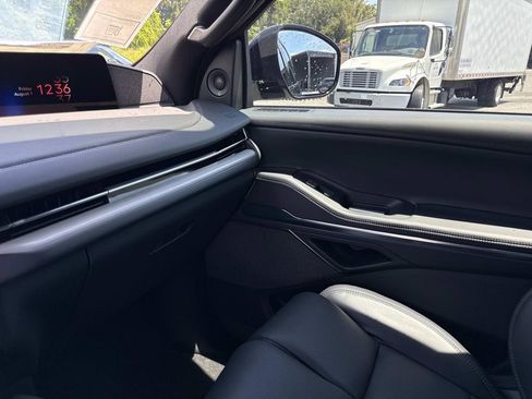 New 2025 Lincoln Navigator L Reserve w/ Jet Appearance Package image 22