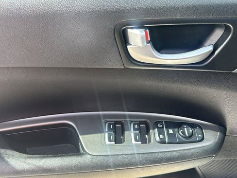 Used 2020 Kia Optima LX FWD image 11