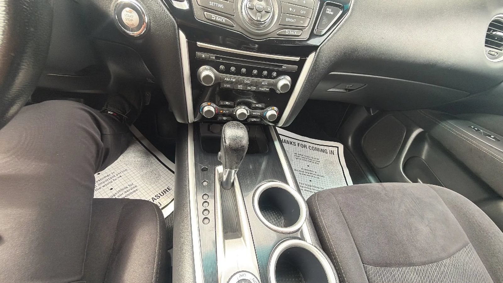 Used 2013 Nissan Pathfinder SV AWD/4WD image 26