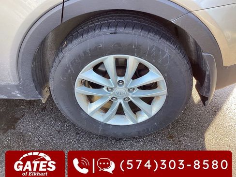 Used 2016 Kia Sorento LX w/ LX Convenience Package image 29