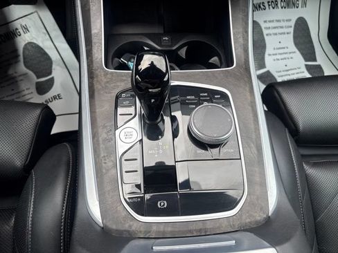 Used 2023 BMW X5 xDrive40i w/ Premium Package AWD/4WD image 29