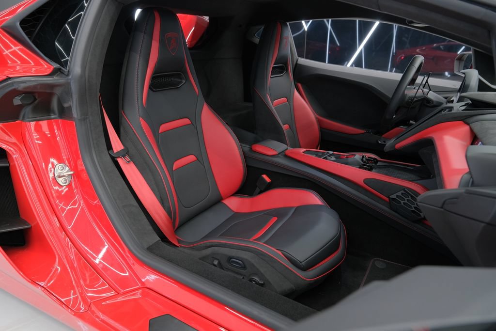 Used 2026 Lamborghini Temerario AWD/4WD image 32