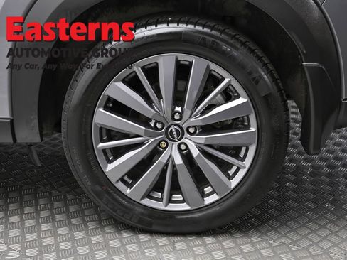 Used 2023 Nissan Pathfinder SL w/ SL Premium Package image 8