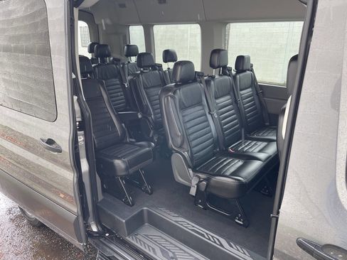 Used 2023 Ford Transit 350 XLT image 21