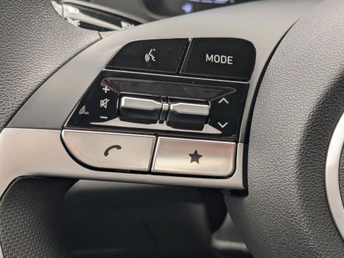 New 2026 Hyundai Elantra SE image 13