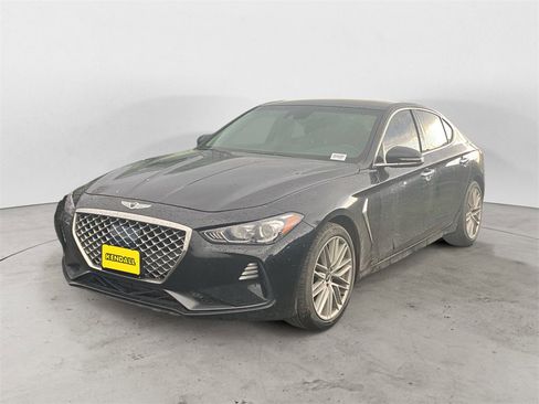 Used 2020 Genesis G70 2.0T image 1