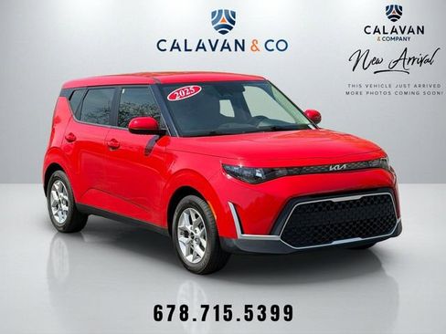 Certified 2025 Kia Soul LX w/ LX Technology Package image 1