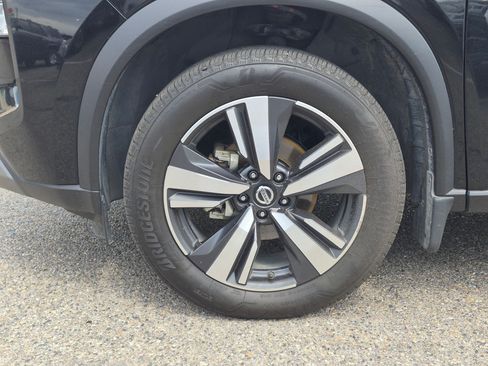 Used 2021 Nissan Rogue SL AWD/4WD image 13