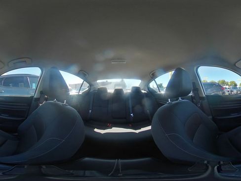 Used 2025 Nissan Altima 2.5 SV FWD image 42