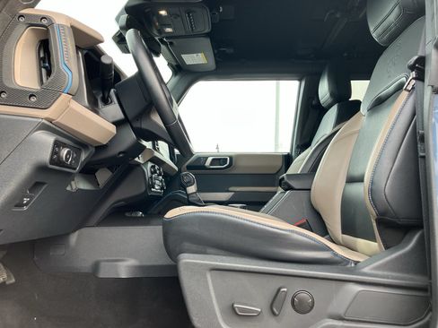 Used 2023 Ford Bronco Wildtrak AWD/4WD image 28
