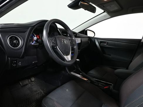 Used 2019 Toyota Corolla LE FWD image 4