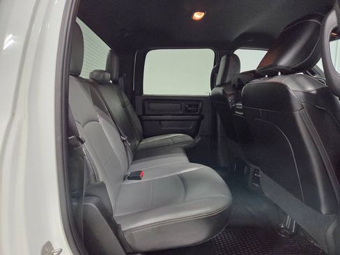 Used 2022 RAM 2500 Tradesman w/ Chrome Appearance Group AWD/4WD image 16