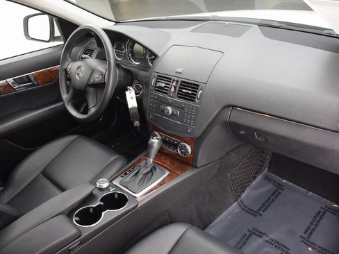 Used 2008 Mercedes-Benz C 300 Sedan image 13