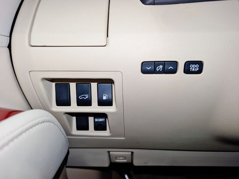 Used 2012 Lexus RX 350 AWD w/ Premium Pkg image 45