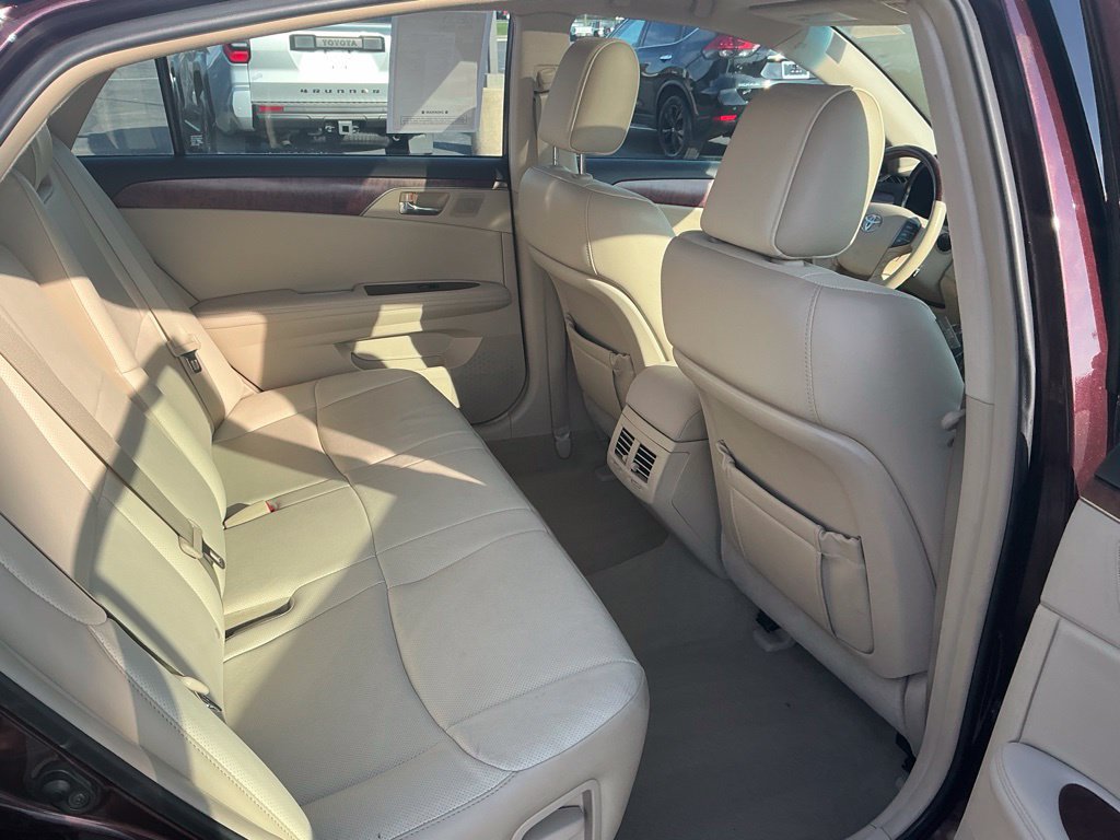 Used 2012 Toyota Avalon Limited FWD image 34