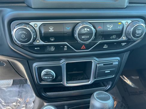 Certified 2023 Jeep Gladiator Sport w/ Trailer Tow Package image 30