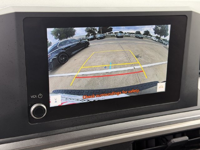 Used 2025 Toyota 4Runner SR5 AWD/4WD image 17