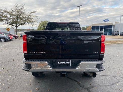 Used 2025 Chevrolet Silverado 2500 LTZ w/ LTZ Premium Package image 6