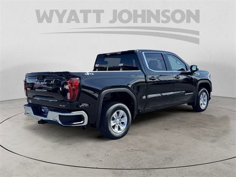 New 2026 GMC Sierra 1500 SLE image 5