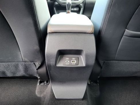 Used 2024 Subaru Crosstrek 2.5i Limited w/ Crosstrek Mirror Package image 23