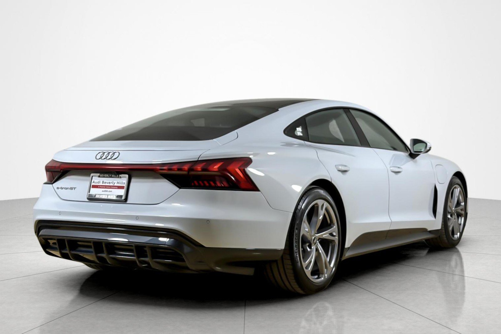 Used 2024 Audi e-tron GT Premium Plus w/ Executive Package AWD/4WD image 5