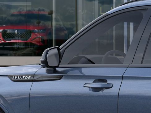 New 2026 Lincoln Aviator 2WD w/ Jet Appearance Package image 20