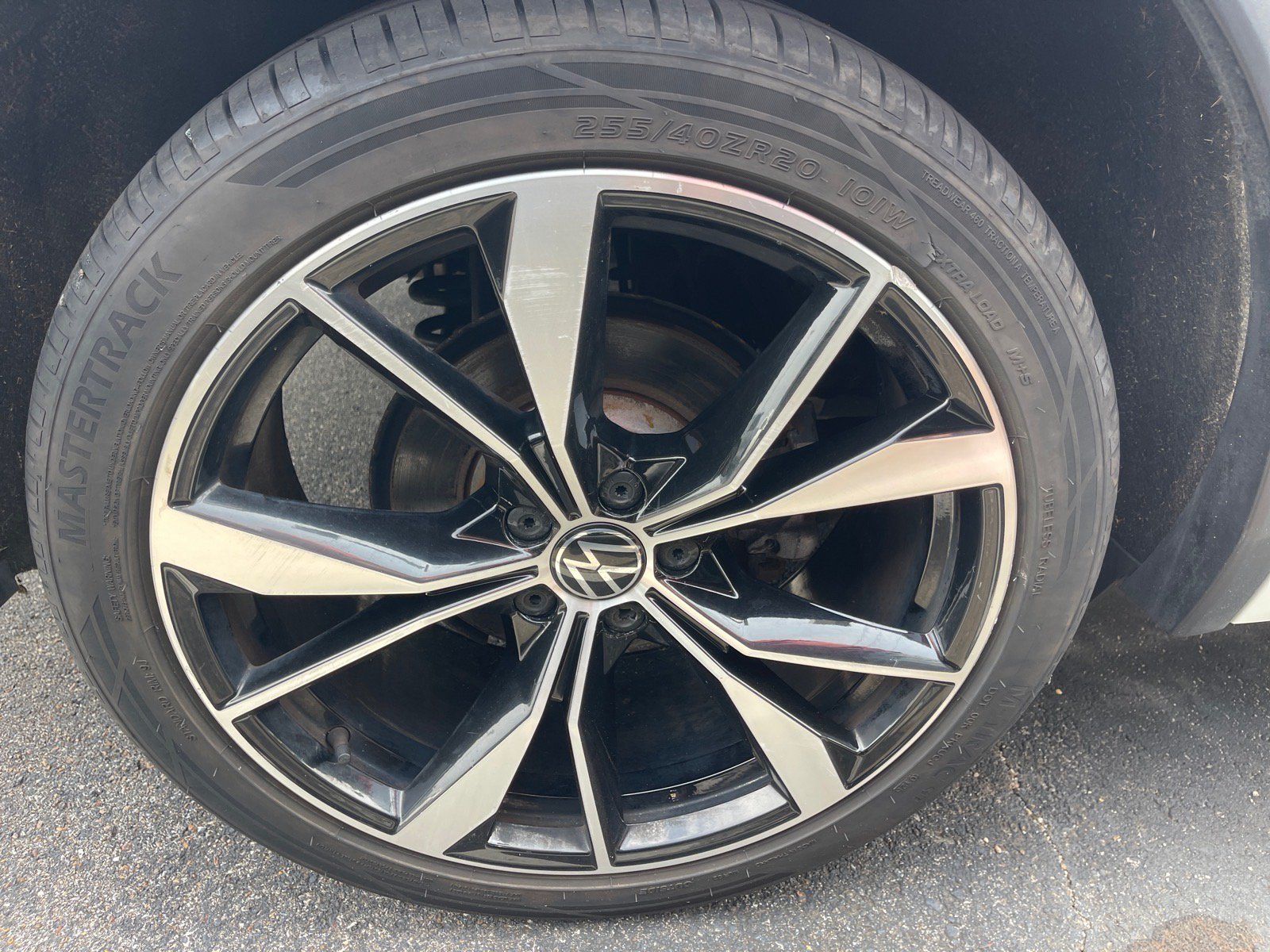 Used 2023 Volkswagen Tiguan SEL R-Line AWD/4WD image 19
