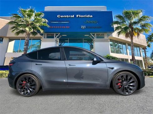 Used 2022 Tesla Model Y Performance image 4