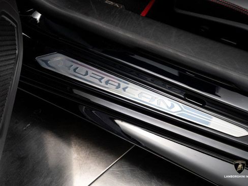 Used 2019 Lamborghini Huracan LP 580-2 image 26