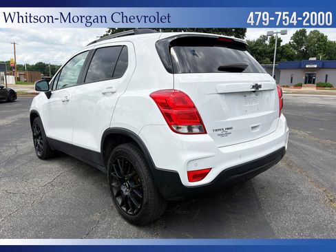 Used 2021 Chevrolet Trax LT w/ Premium Seat Package AWD/4WD image 7