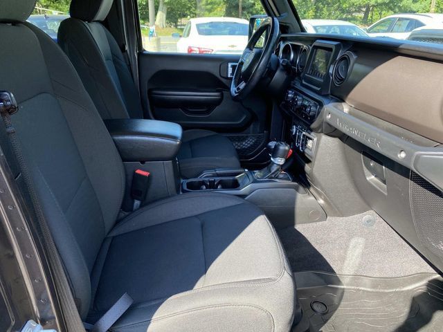 Used 2020 Jeep Wrangler Unlimited Sport S AWD/4WD image 25